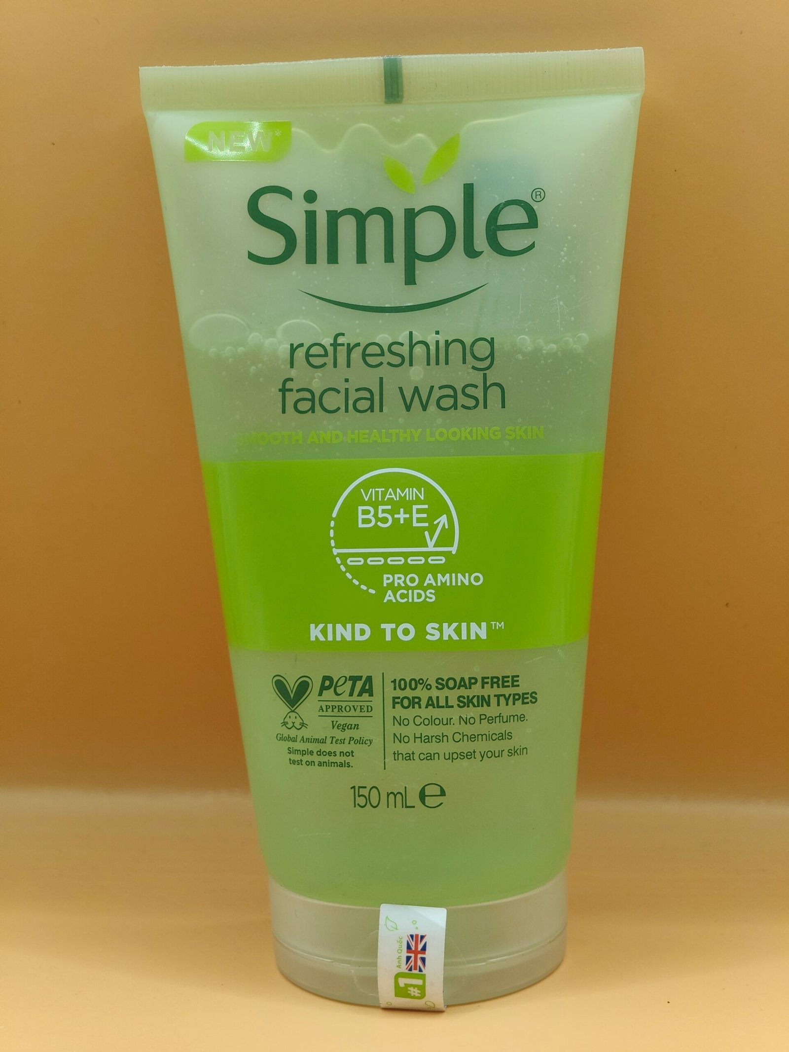 Simple Refreshing Facial Wash