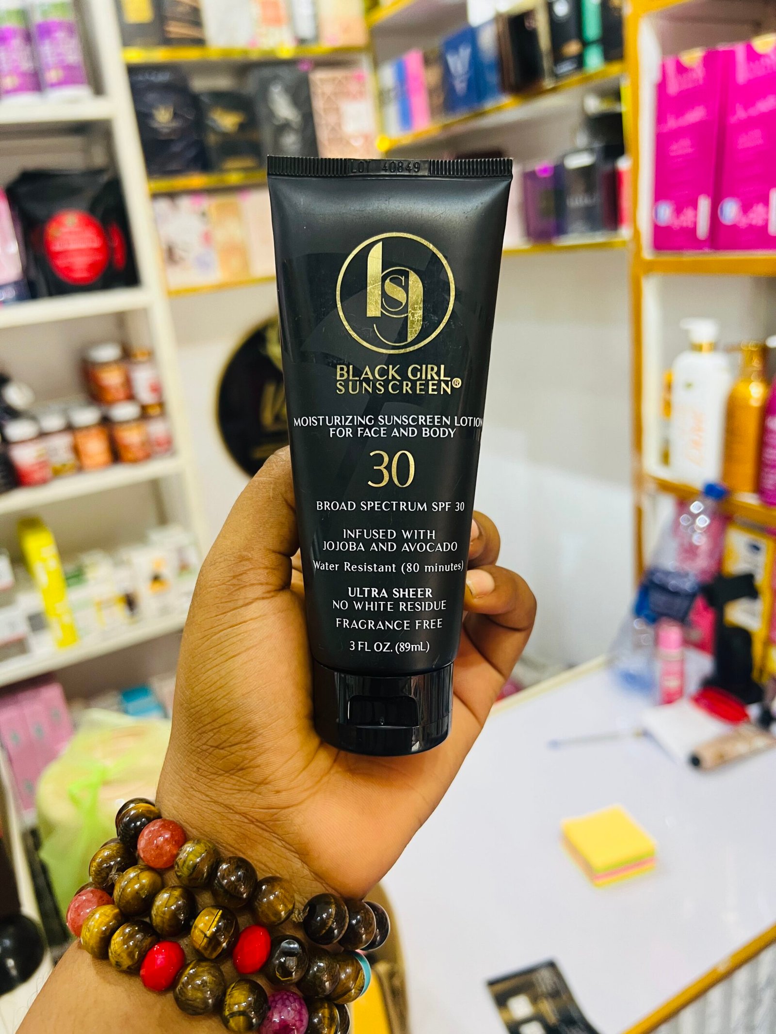 Black girl sunscreen spf30