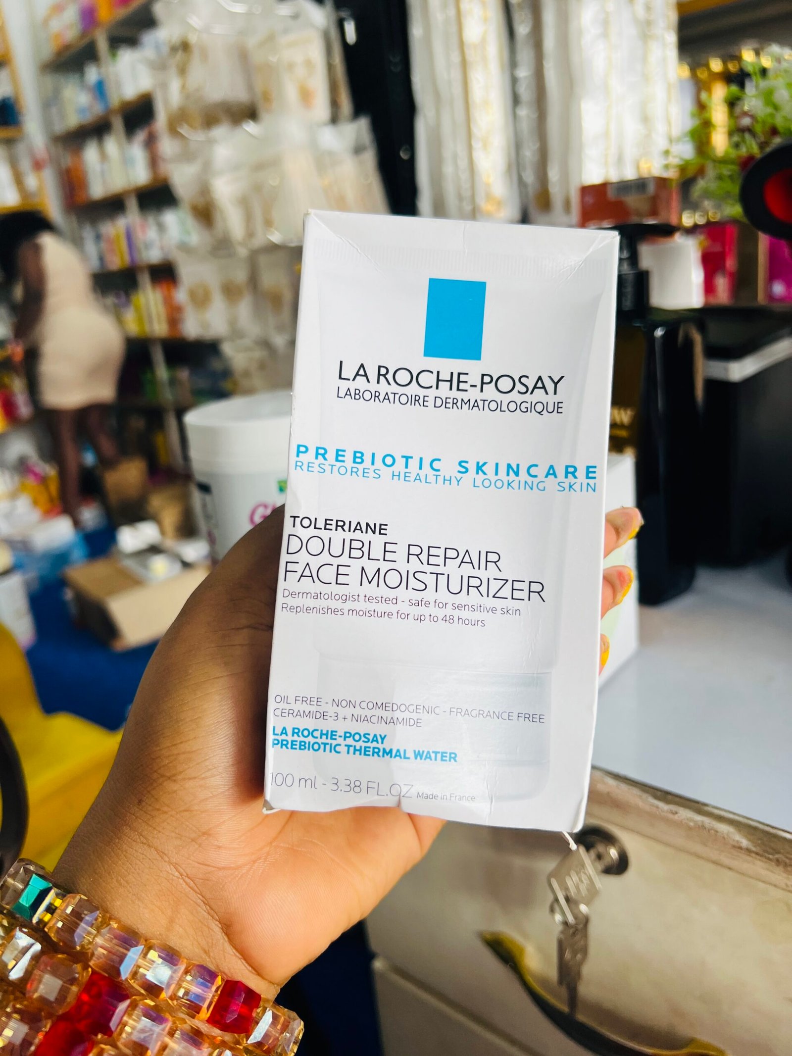 La rouch posay double repair face moisturizer 100ml
