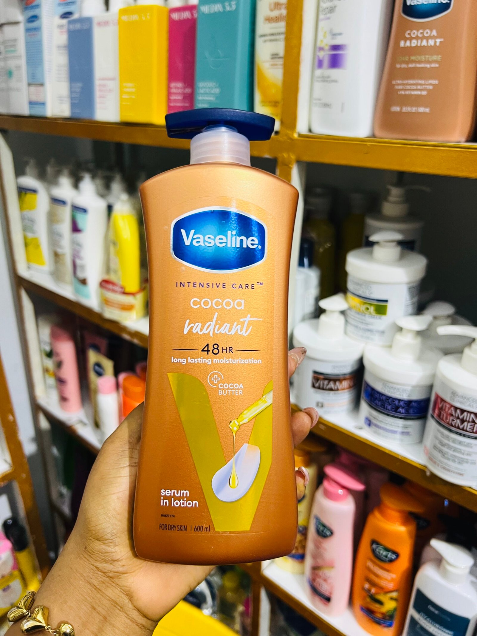 Vaseline cocoa radiant serum in lotion