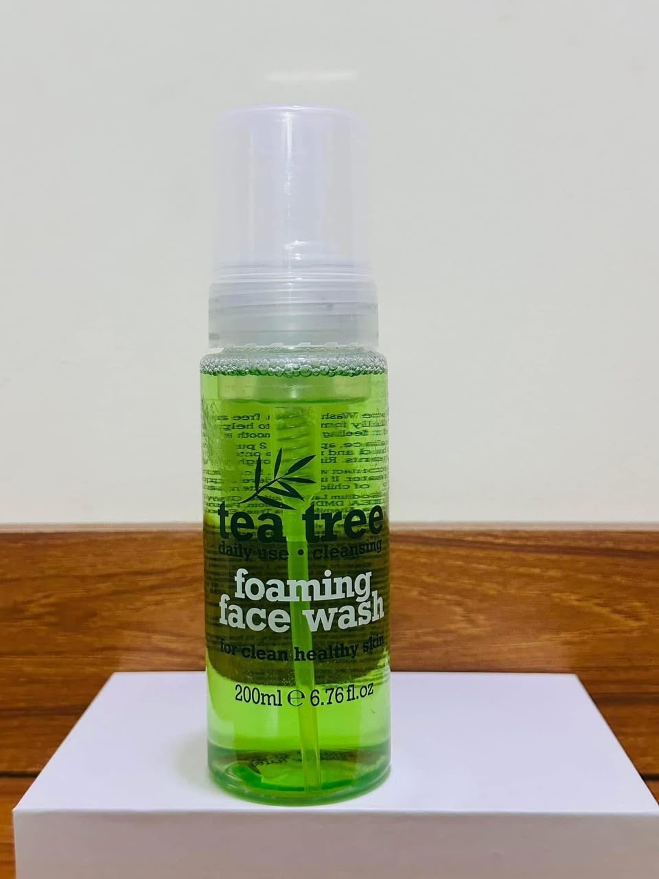 Tea tree foaming face wash